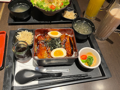 御選日本丼料理 的照片