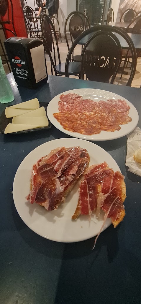 Viticas — Comida y bebida