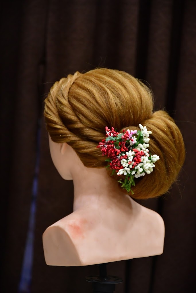 Dulhan Beauty Salon Bridal Studio