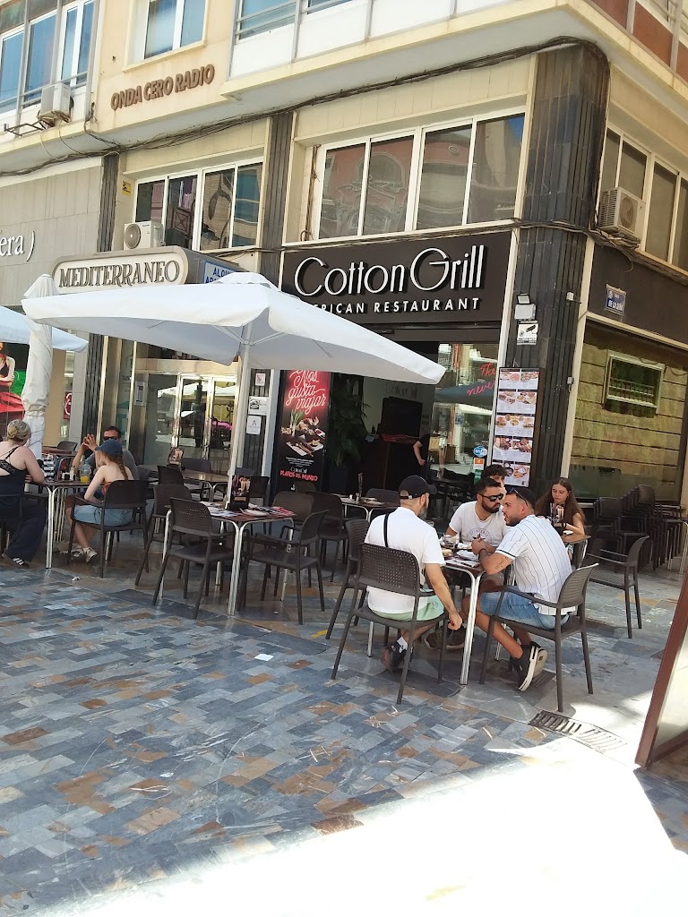 Restaurante Cotton Grill — Ambiente
