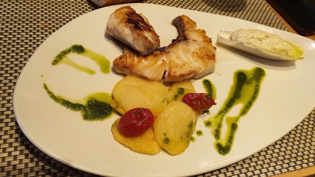 Obas Restaurante — Comida y bebida