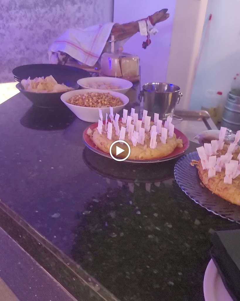 Budda restaurante cafeteria — Videos