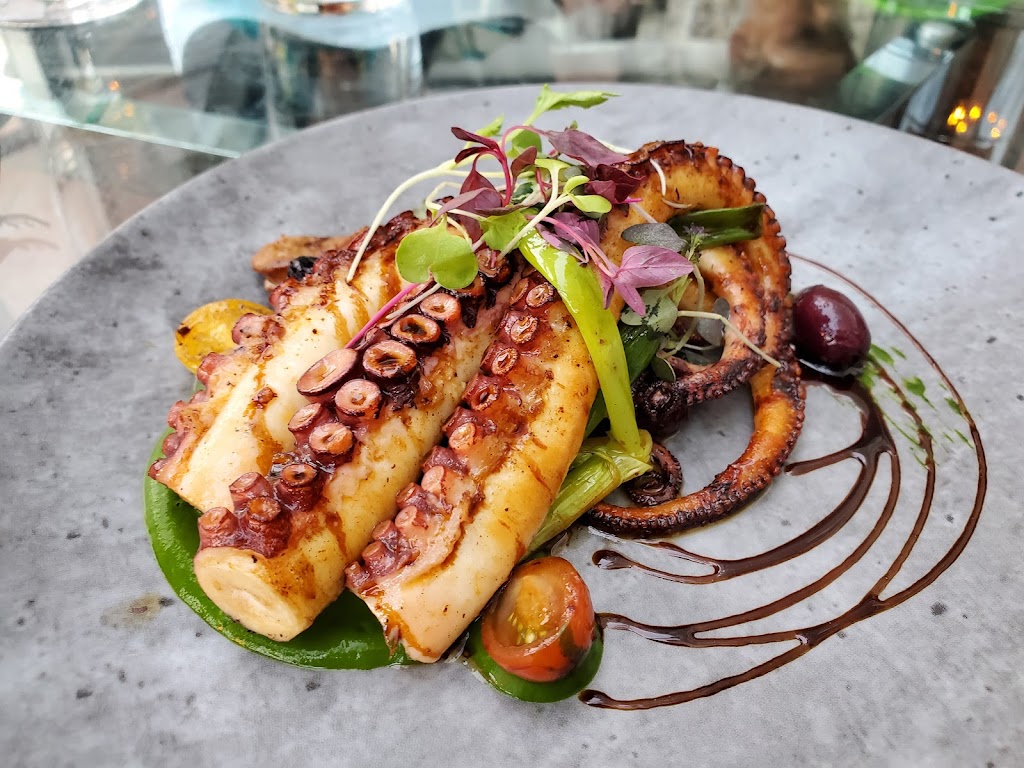 Octopus as food
