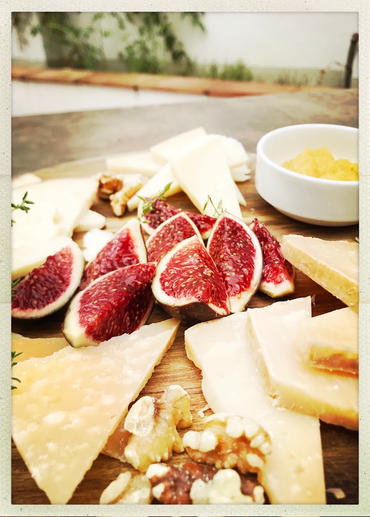 Bar Sant Marti — Comida y bebida