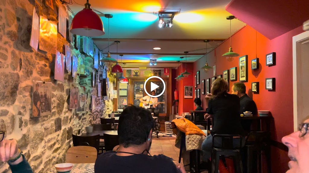 Cafe Bar Arume (Santiago de Compostela) — Videos