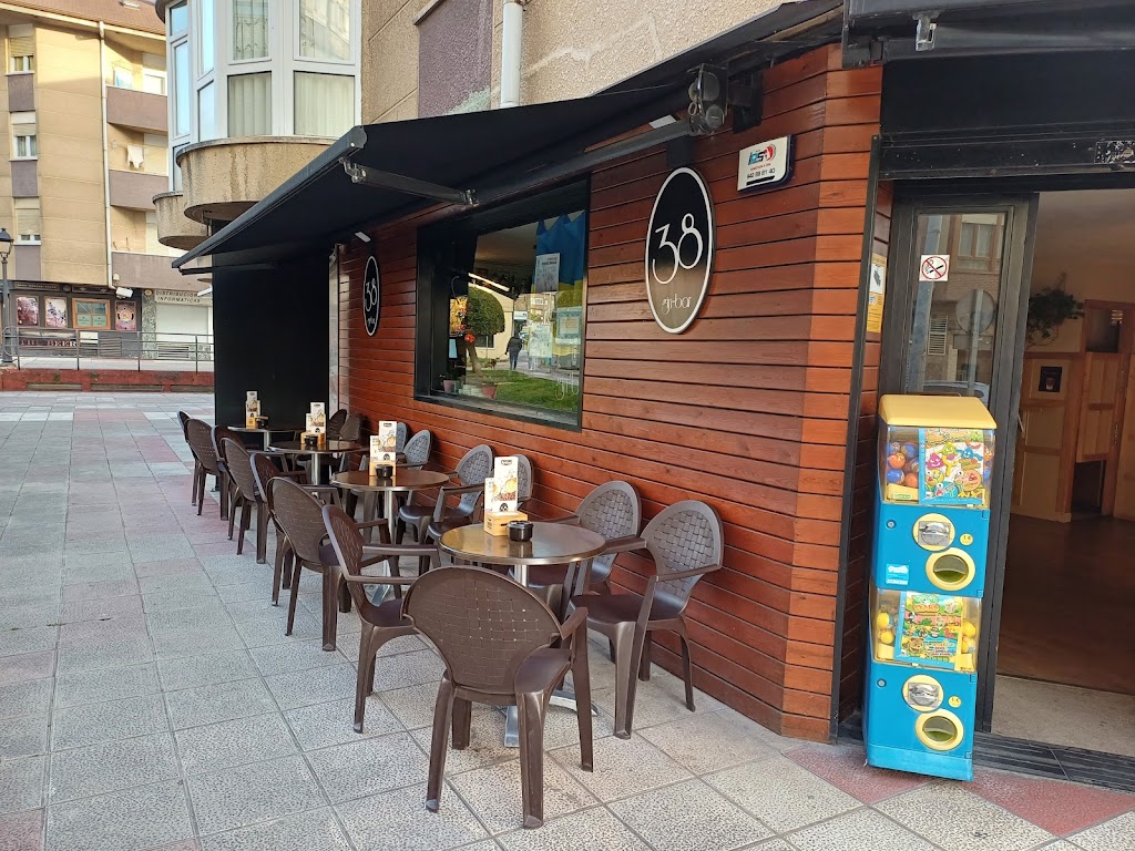 Gin-Bar 38 — Del propietario