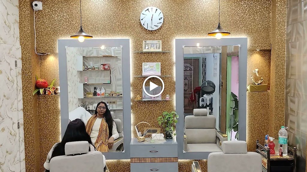 Maya Beauty Parlour