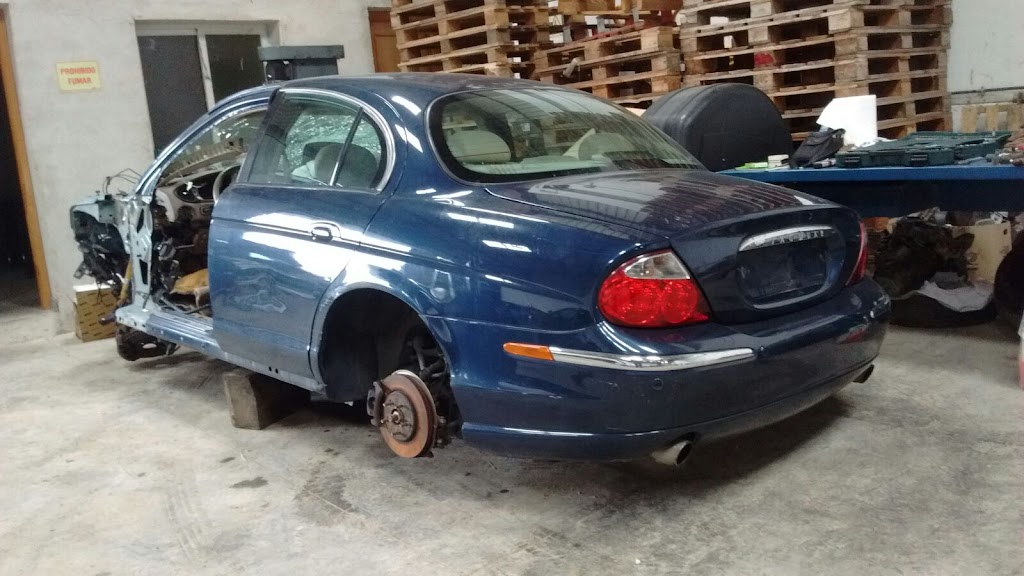 DESGUACES y GRUAS SOMO