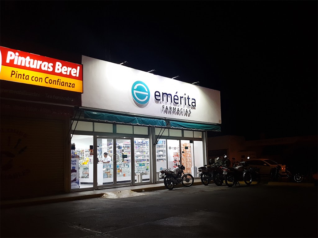 Emerita Farmacias Francisco de Montejo — Del propietario