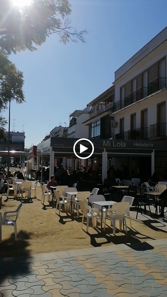 Cafeteria Mi Lola — Videos