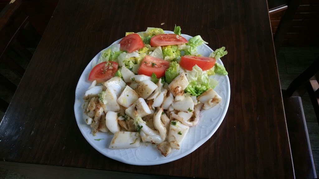 Cafe-Bar Asas — Comida y bebida