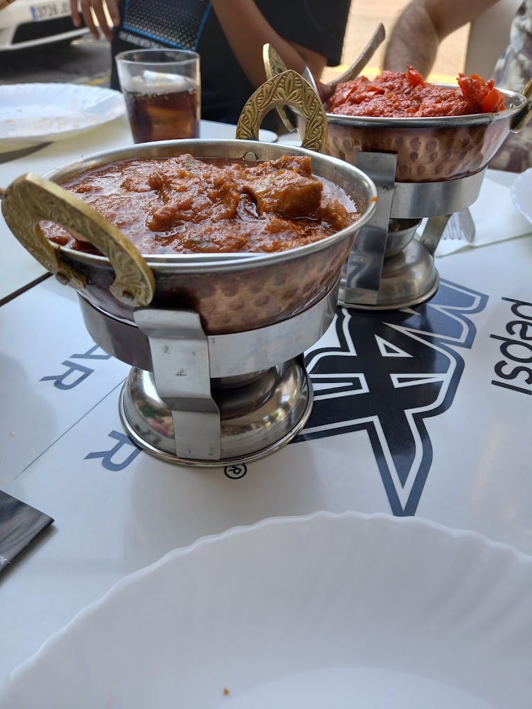Taj Mahal Restaurant — Vindaloo