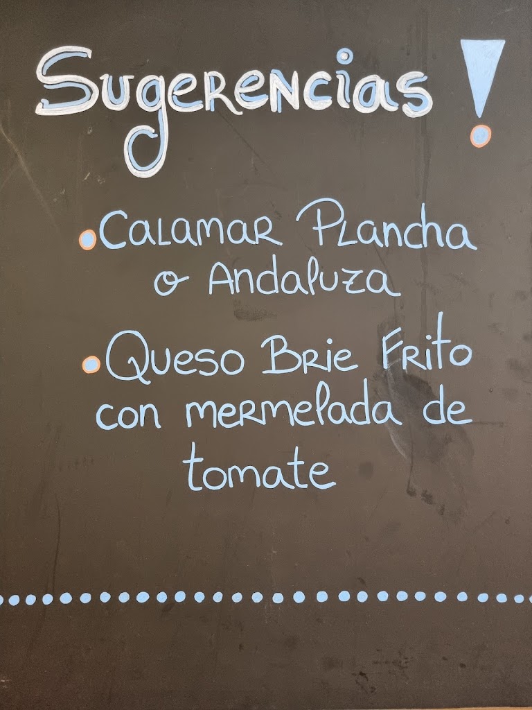 Veintitres Cafe Bar — Carta