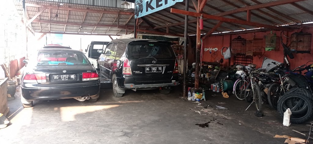 BENGKEL MOBIL KENARI JAYA