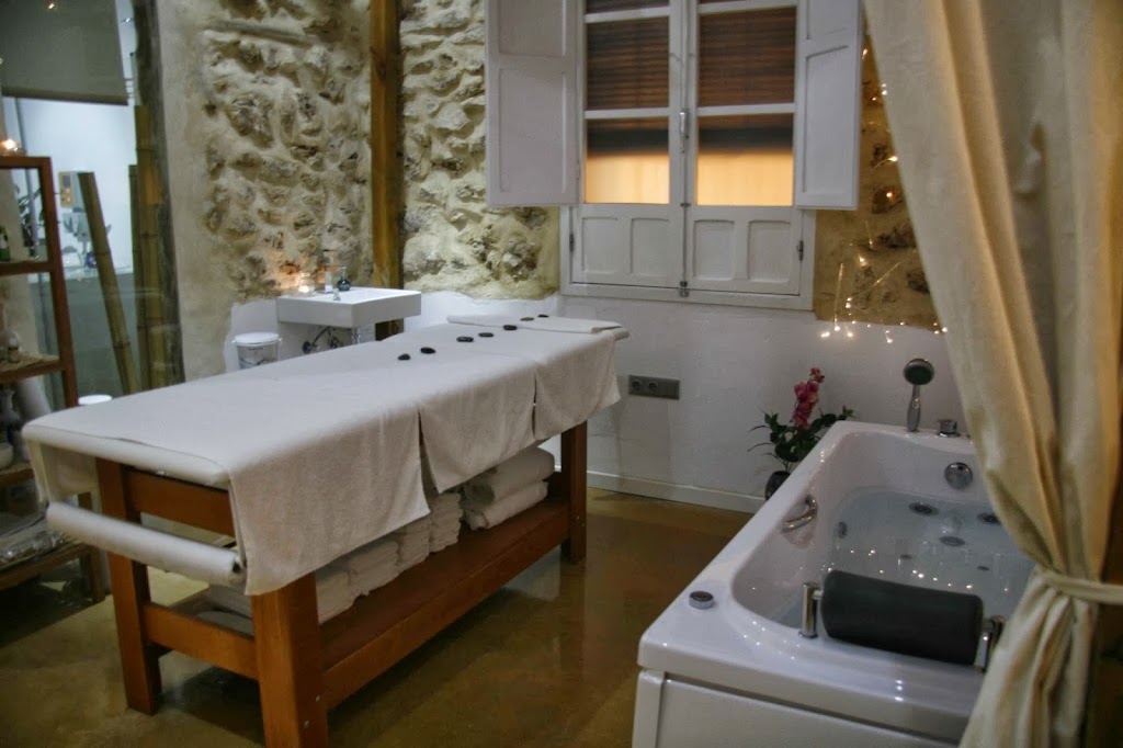 Tierra Lakhmi * Centro Integral Holistico * salud, belleza & bienestar natural *