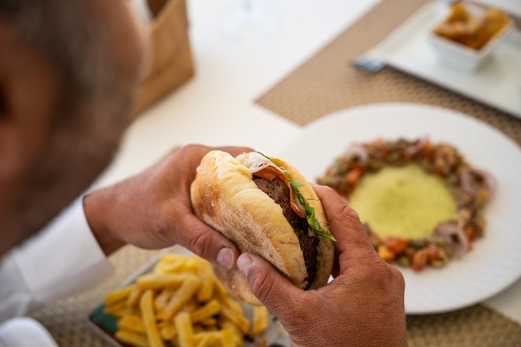 Gastrobar Agaro — Comida y bebida