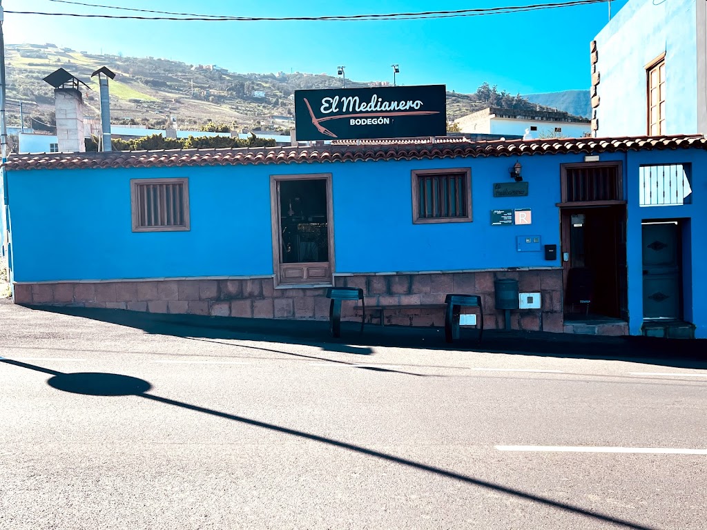 Bodegon El Medianero