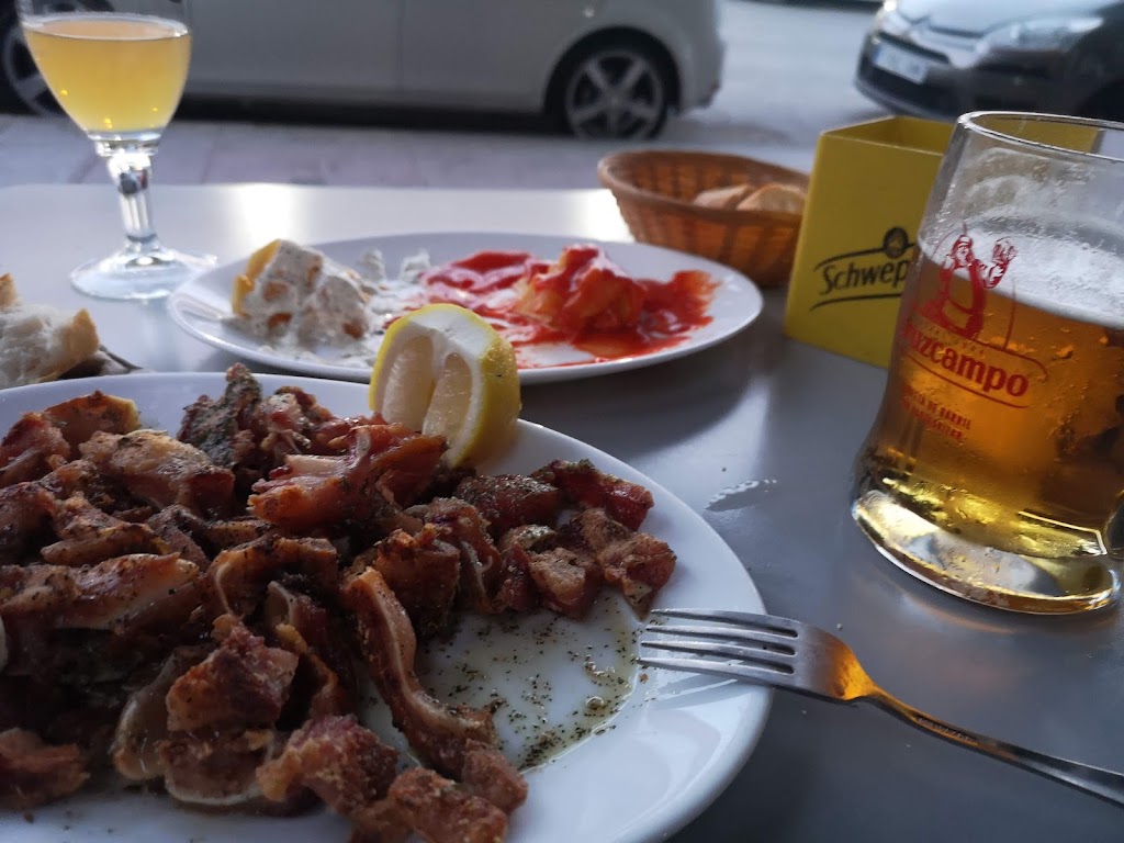 Restaurante Zampa y Calla — Comida y bebida