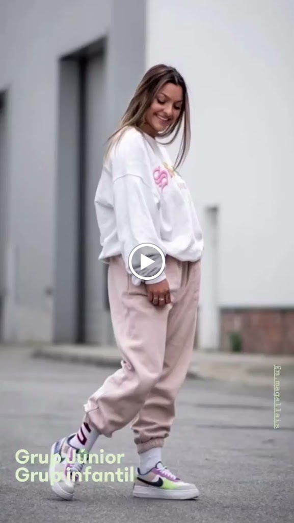 LaRoom Escola de Dansa//Paranormal Training