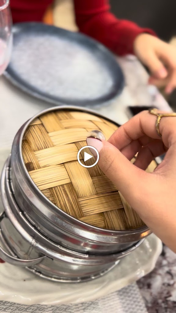 Restaurante asiatico Sheng — Videos