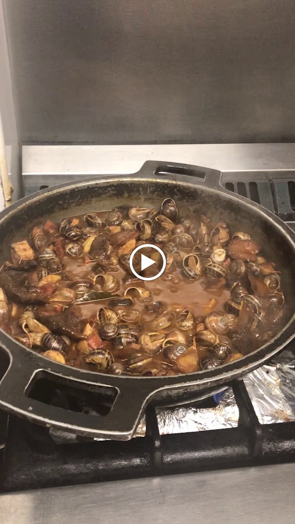 Restaurante Capsades — Videos