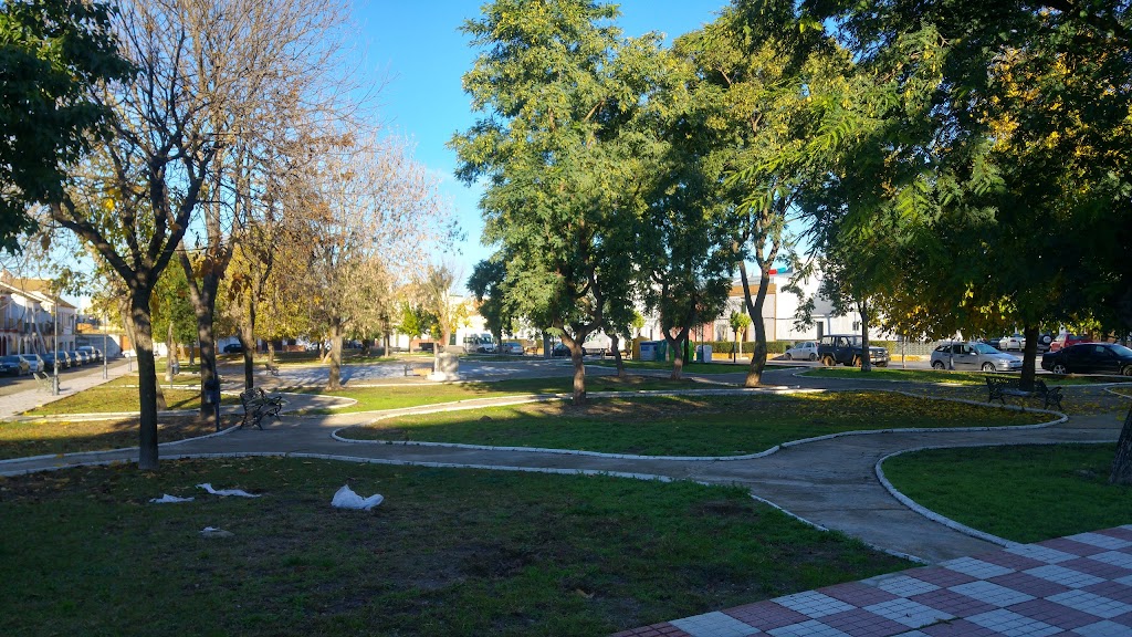 Plaza De Miguel Angel y Maria