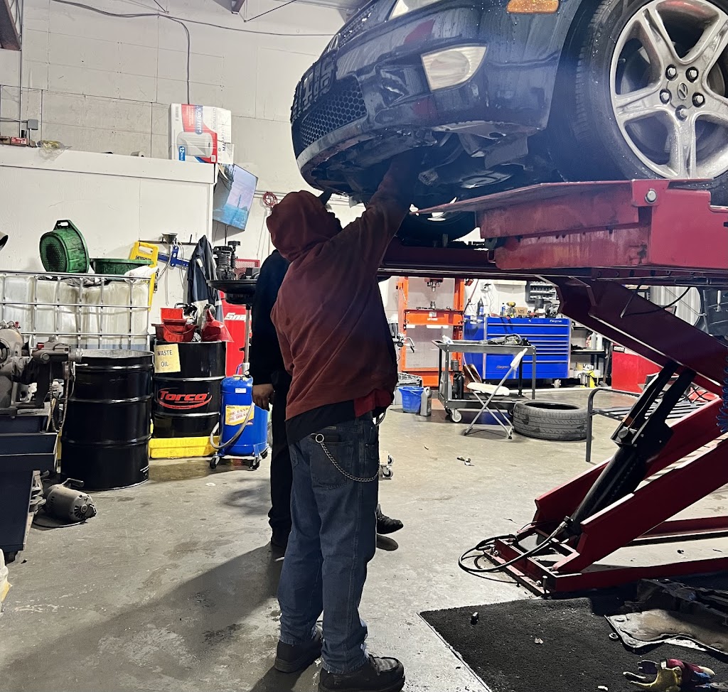 Best Service Automotive & Truck Repairs in Watsonville