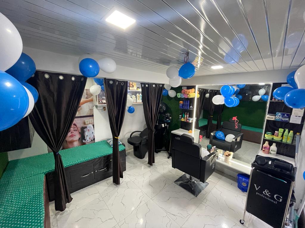 Look A Like Ladies Beauty Saloon