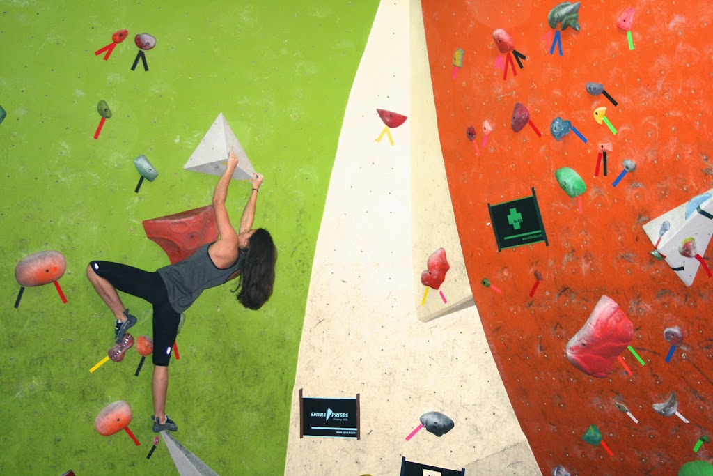  ACTIVE CLIMBING - Indoor Rock Climbing Gym