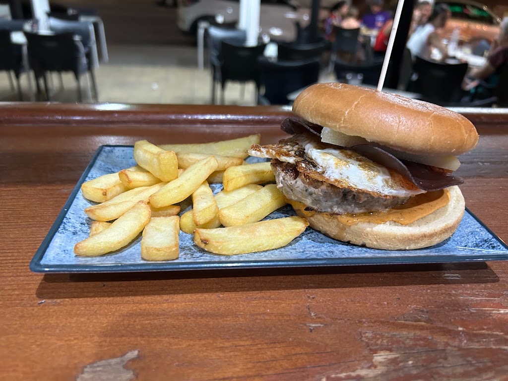 SINGULARE TAPAS — Papas fritas