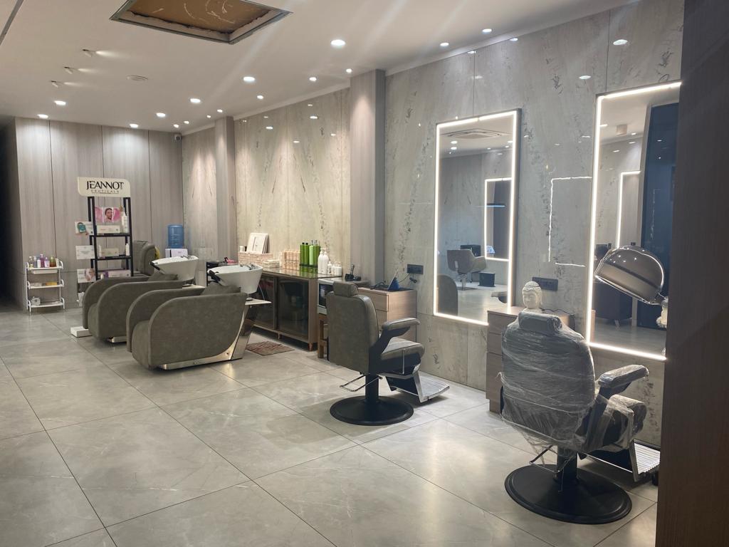 Style By Ak Unisex Salon