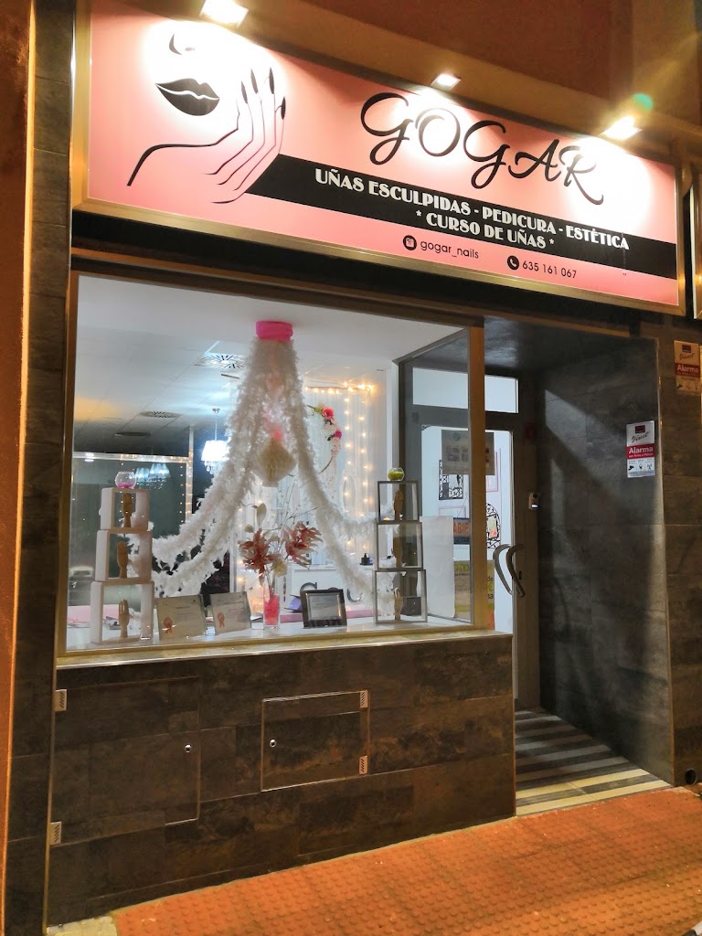 Gogar Nails