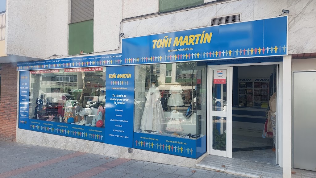 Banadores mujer y nino. Ropa bebe, nino y ceremonia. Pijamas y ropa interior | Toni Martin Kids Marbella