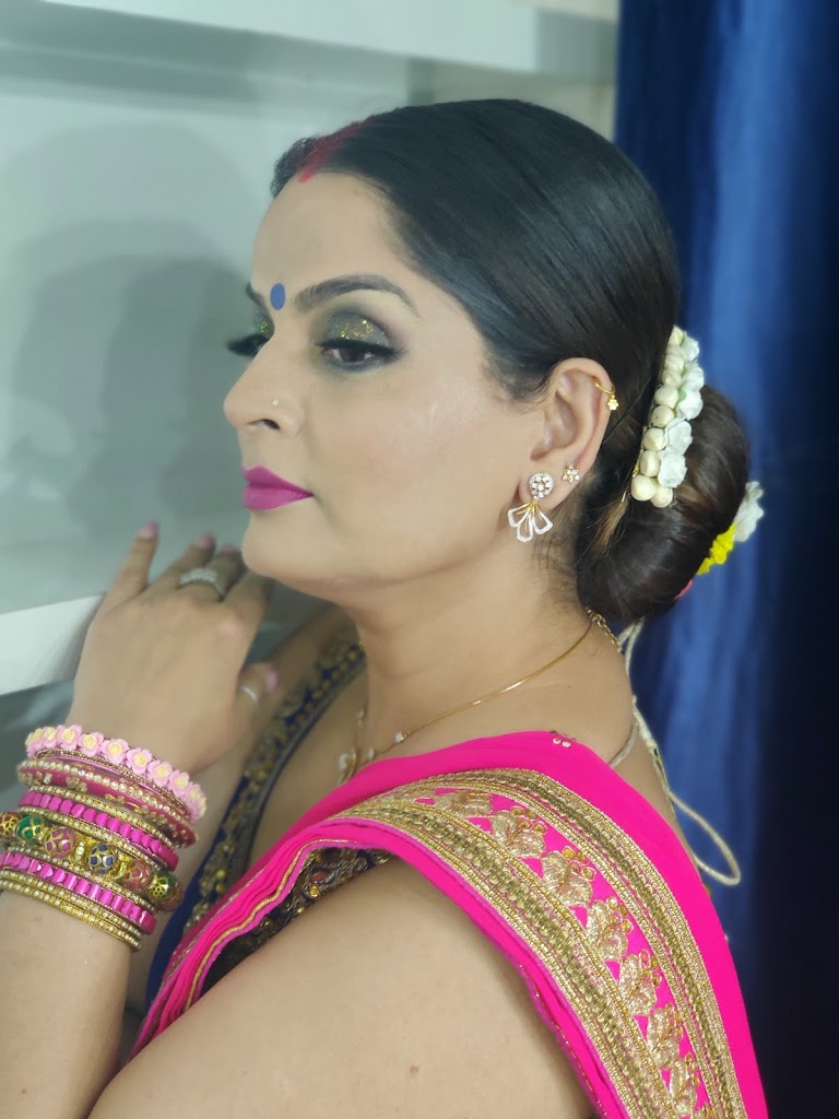 Makeover Studio Salon Best Bridal Makeup Artist In Banga Party Makeup Artist In Banga Nail Extension Services In Banga