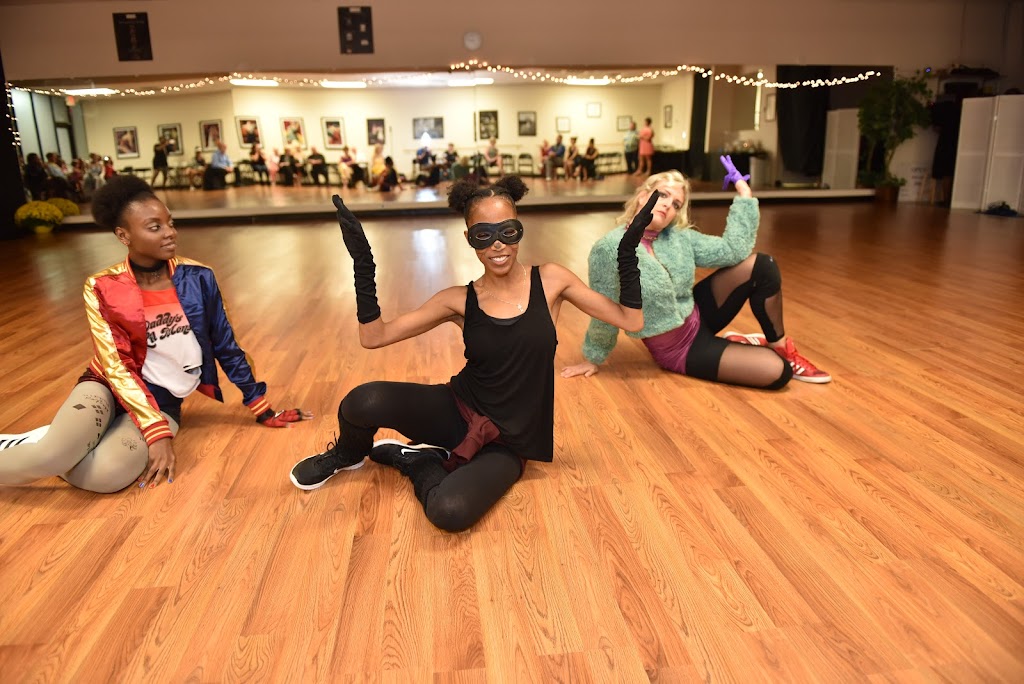  Salón de Baile Dance & Fitness Studio