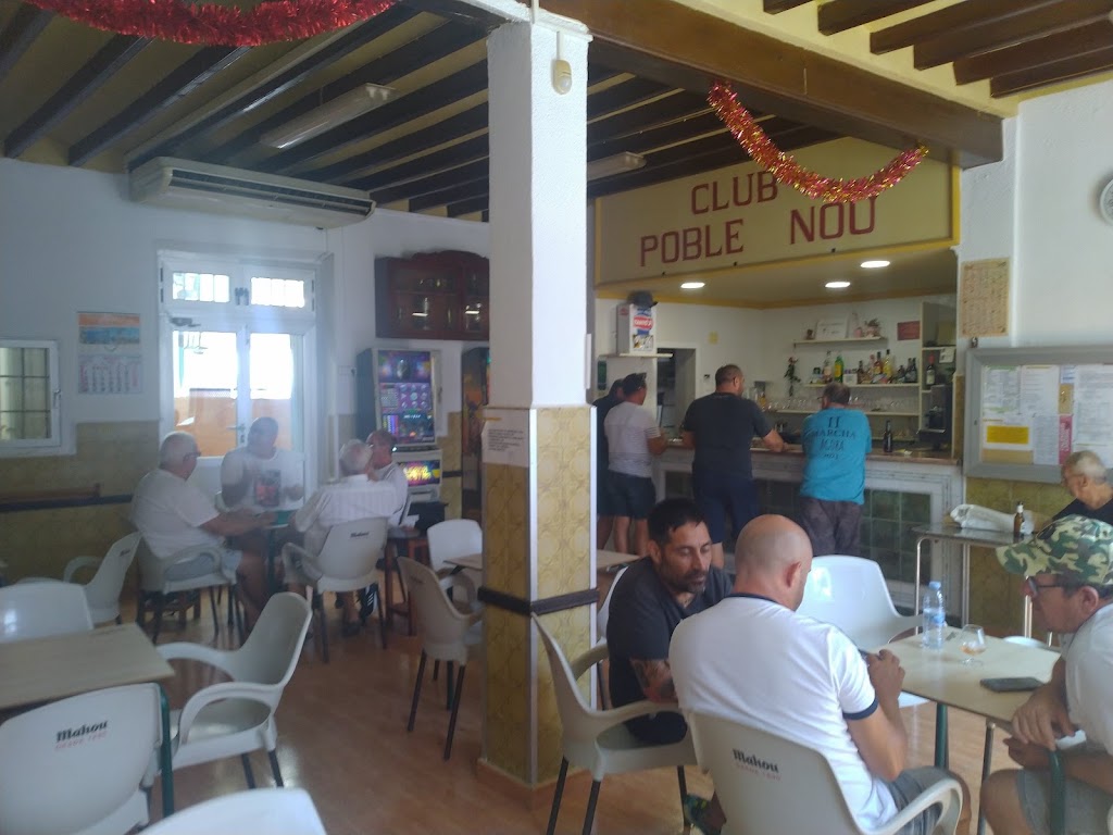 CLUB SOCIAL POBLE NOU — Ambiente