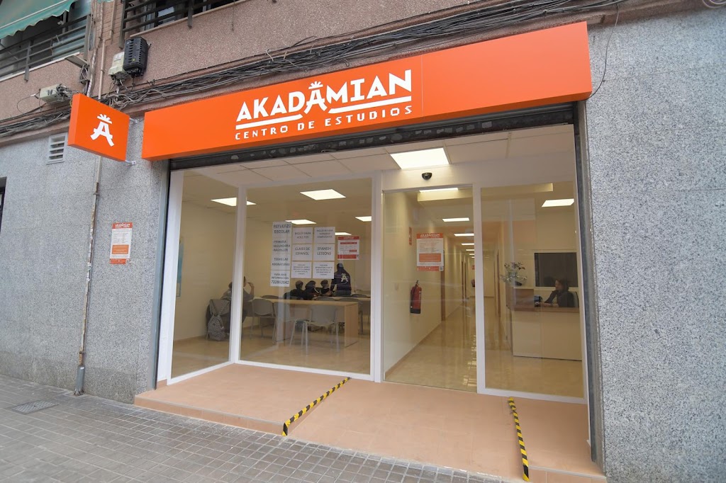 Akadamian