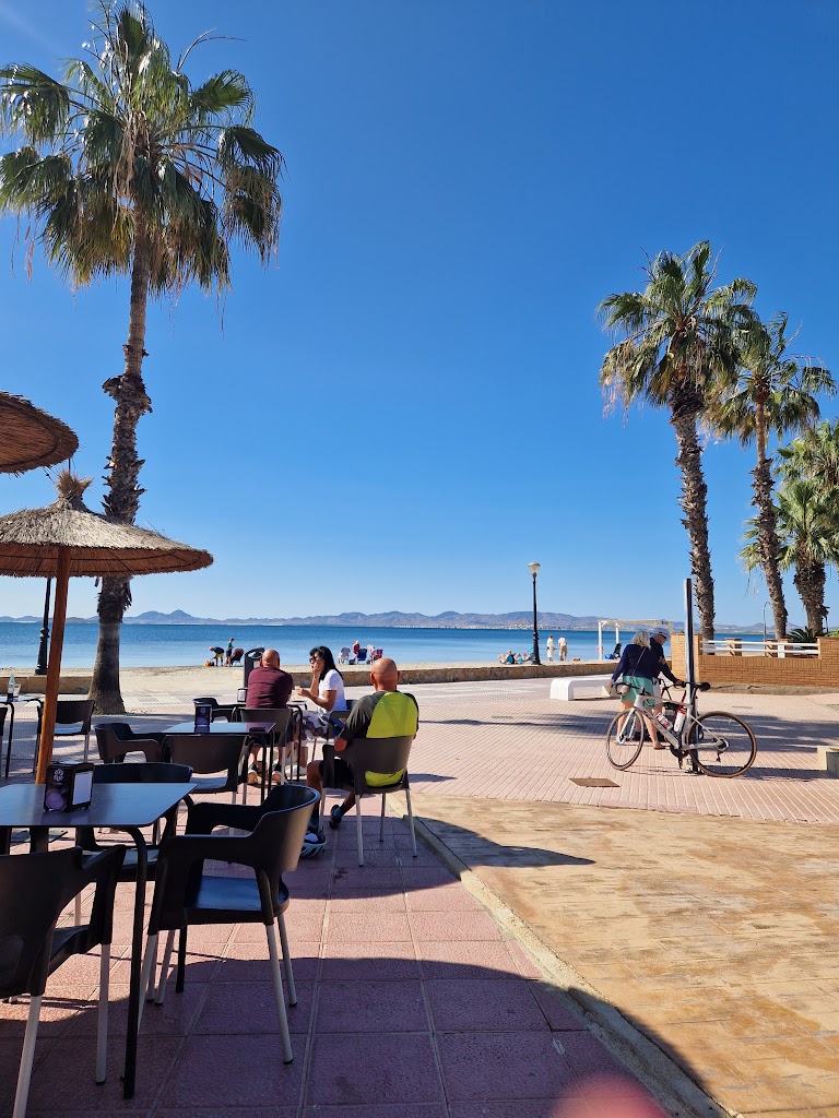 Chiringuito LA LAGUNA BEACH — Ambiente