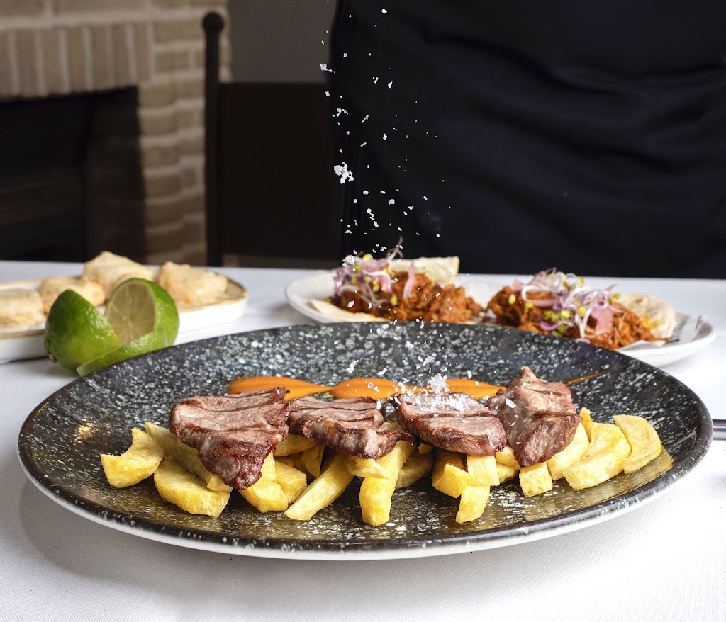 Restaurante Cien Vinos Natural Food — Comida y bebida