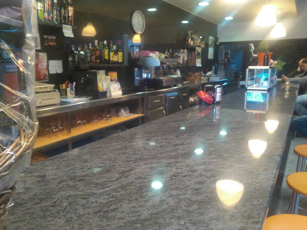 L'Oficina Bar-Cafeteria — Ambiente