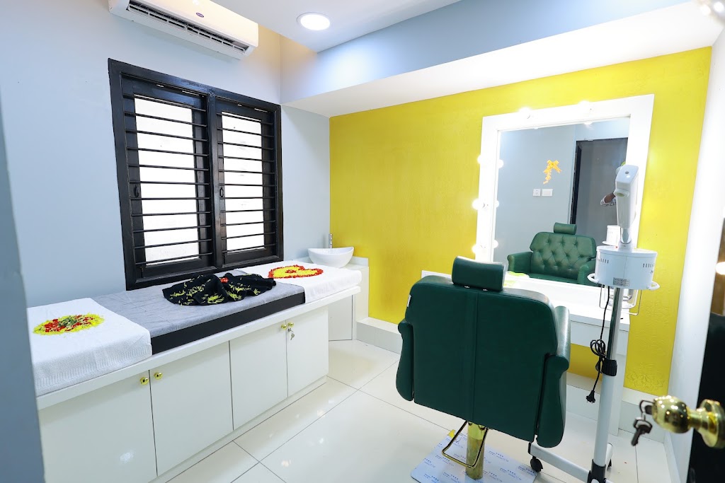 Studieo7 Family Salon And Bridal Studio