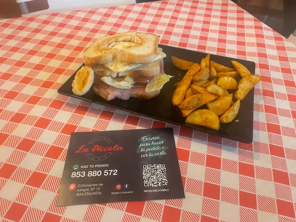 La Piccola Pizzeria — Hamburguesa