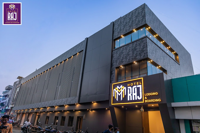 Hotel Raj
