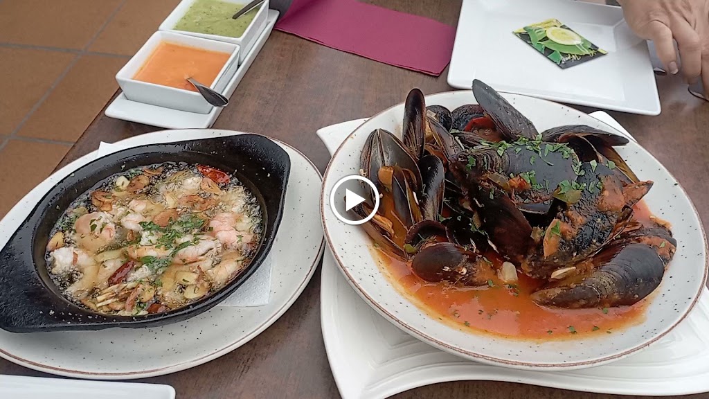 Restaurante Bacchus — Videos