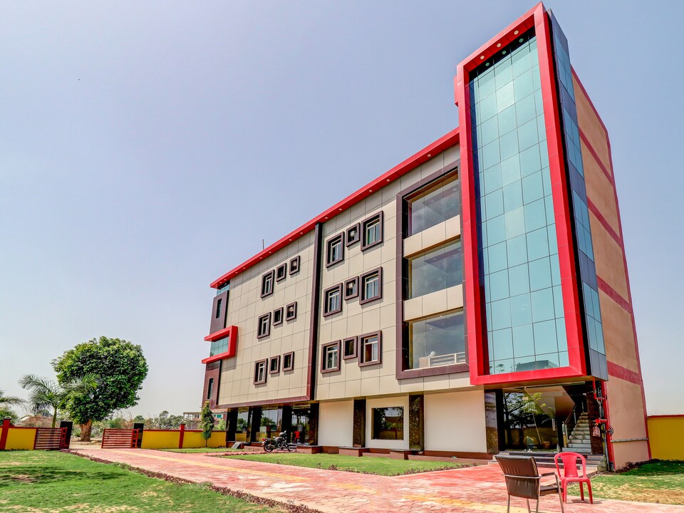 Spot On 79920 Hotel Anantraj