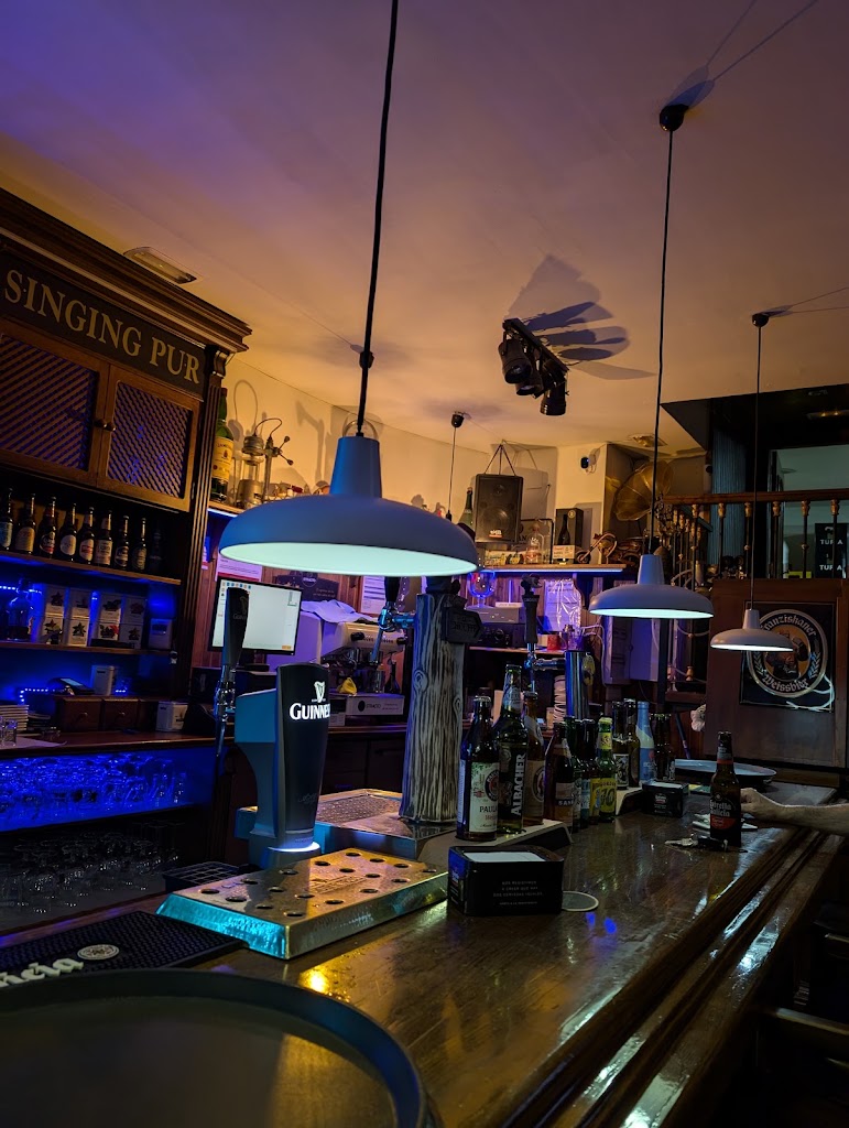 Irish Club Alameda — Bar
