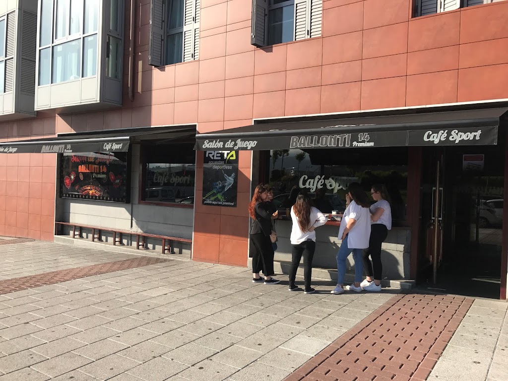 Salon Juego Ballonti 14 Cafe - Bar