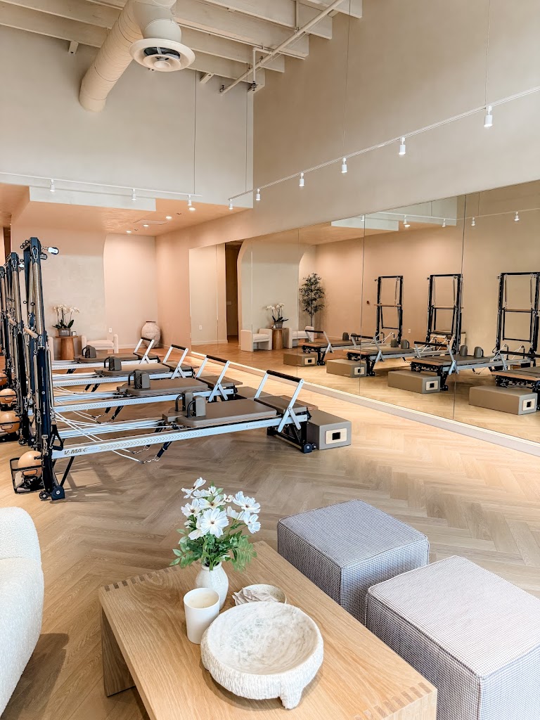  CRANE Pilates Studio