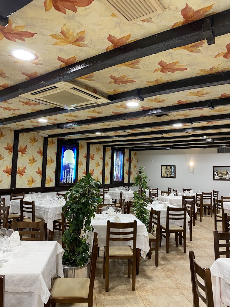 Restaurante "Mesa" — Ambiente
