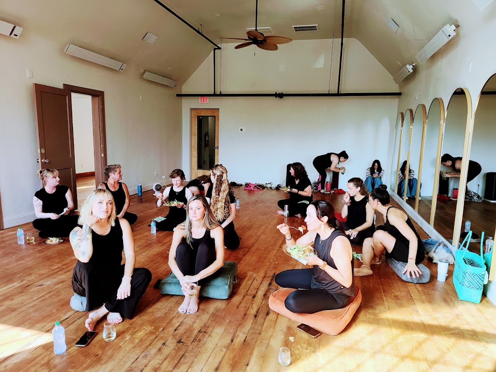  Evolve Yoga Knoxville
